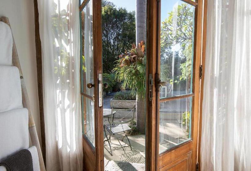 سوییت, Bondi Beach House