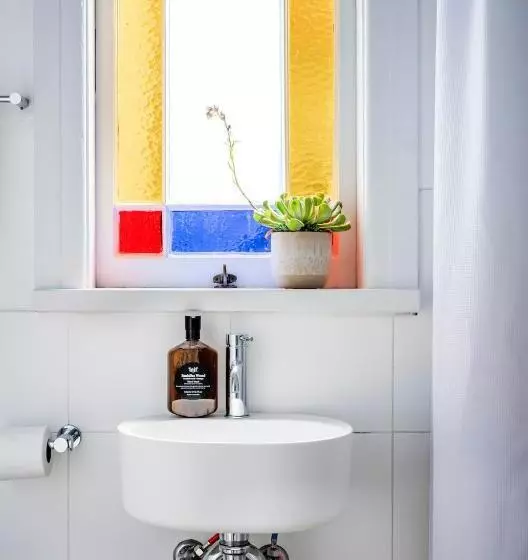 スイート, Bondi Beach House