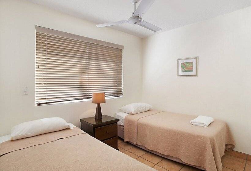 דירת שני חדרים, Cayman Quays