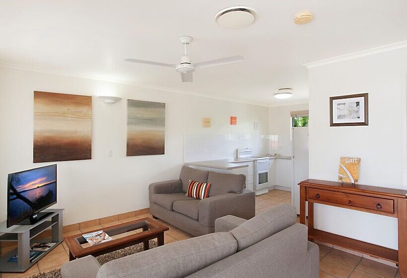 דירת שני חדרים, Cayman Quays