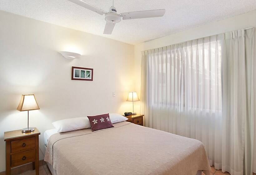 דירת שני חדרים, Cayman Quays