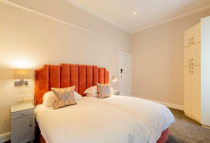 דירת שני חדרים, Eendracht Apartments