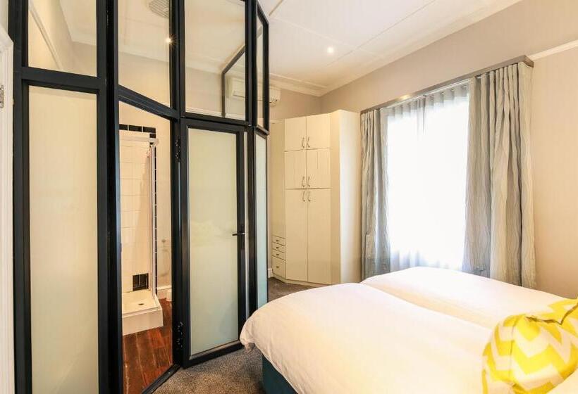 דירת חדר, Eendracht Apartments