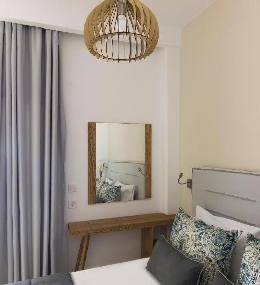 דירת שני חדרים, Evripidis