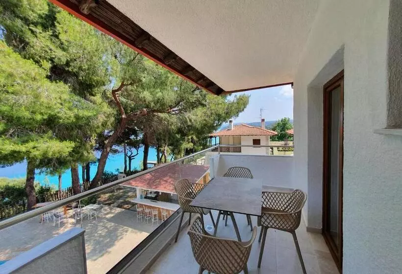 Apartament 2 Dormitoris, Evripidis