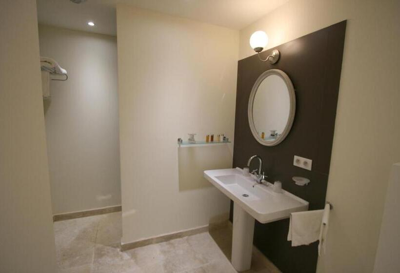 غرفة كلاسيكية, Château Les Oliviers De Salettes