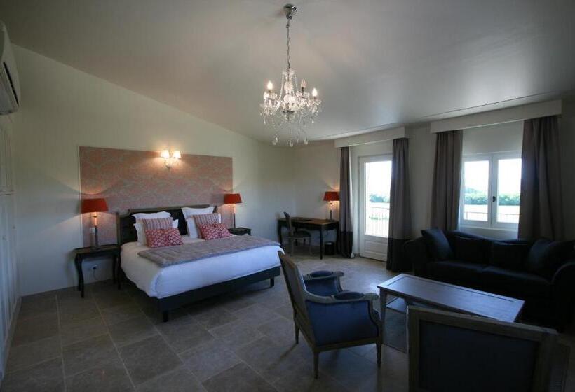 جناح, Château Les Oliviers De Salettes