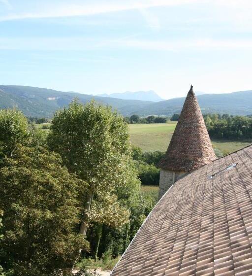 جناح برستيج, Château Les Oliviers De Salettes