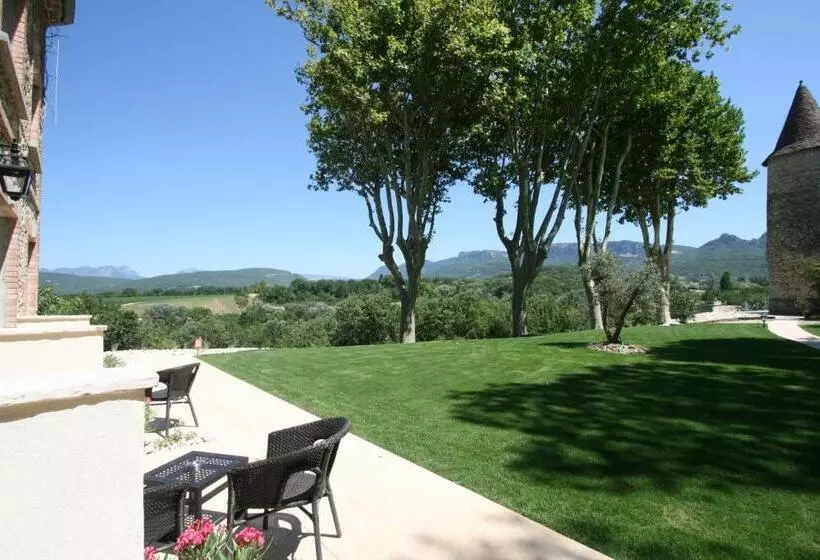 スーペリアールーム, Château Les Oliviers De Salettes