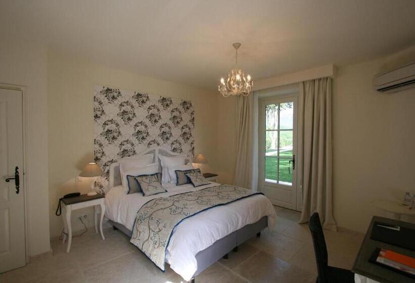 غرفة كلاسيكية, Château Les Oliviers De Salettes