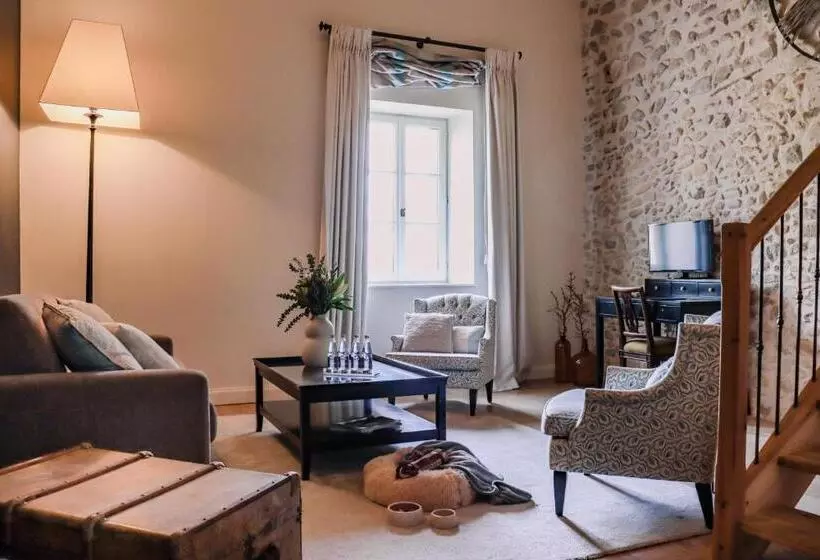 スイート, Château Les Oliviers De Salettes