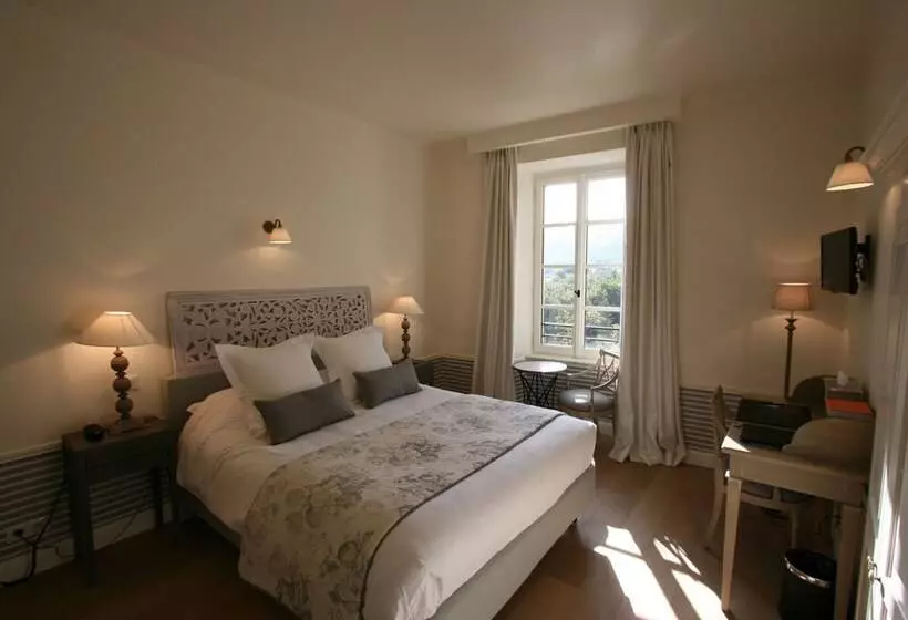 デラックスルーム, Château Les Oliviers De Salettes