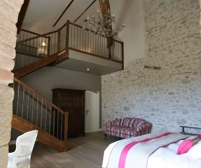 スイート, Château Les Oliviers De Salettes