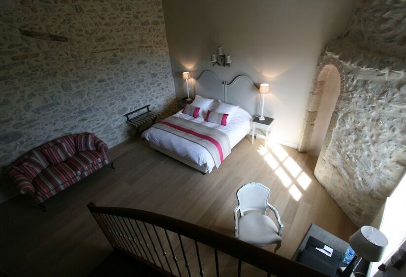 جناح, Château Les Oliviers De Salettes