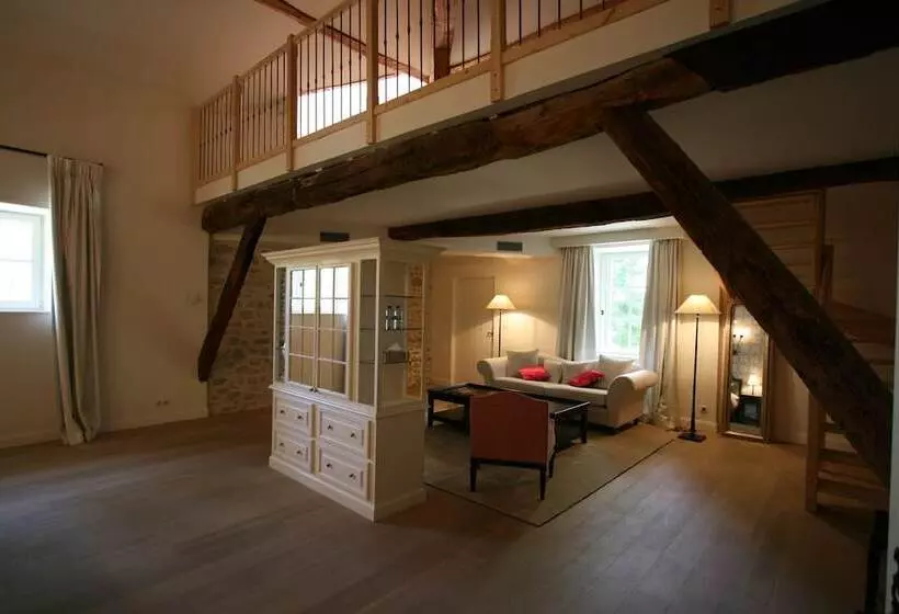 プレステージスイート, Château Les Oliviers De Salettes