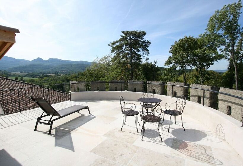 جناح برستيج, Château Les Oliviers De Salettes