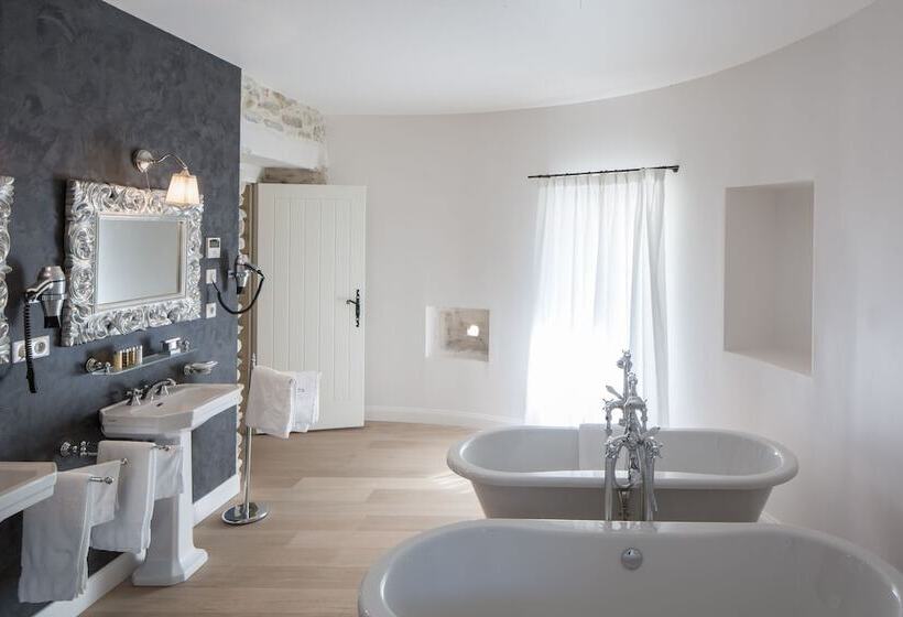 جناح برستيج, Château Les Oliviers De Salettes