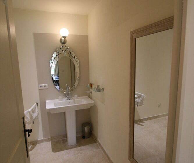 غرفة كلاسيكية, Château Les Oliviers De Salettes