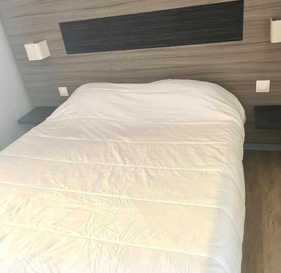 Четырехместный Номер Стандарт, Du Triangle