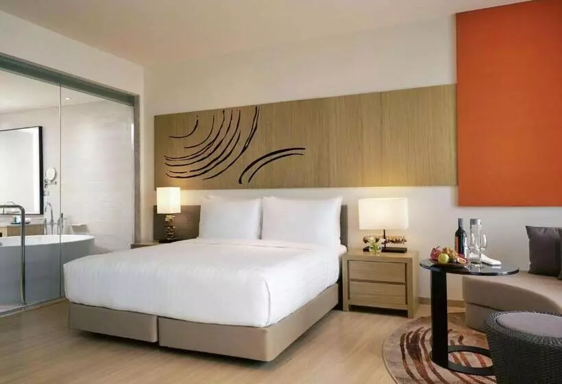 オーシャンビュージュニアスイート, Mövenpick Siam Hotel Na Jomtien Pattaya