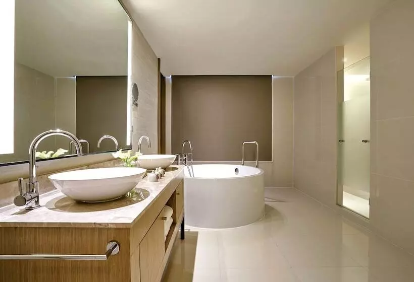海の見えるエクゼクティブスイート, Mövenpick Siam Hotel Na Jomtien Pattaya