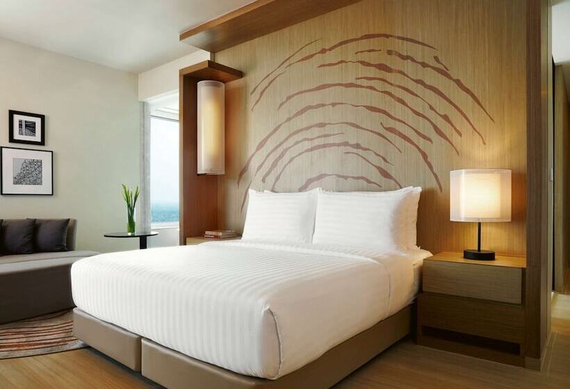 Люкс Executive Вид на Море, Mövenpick Siam Hotel Na Jomtien Pattaya
