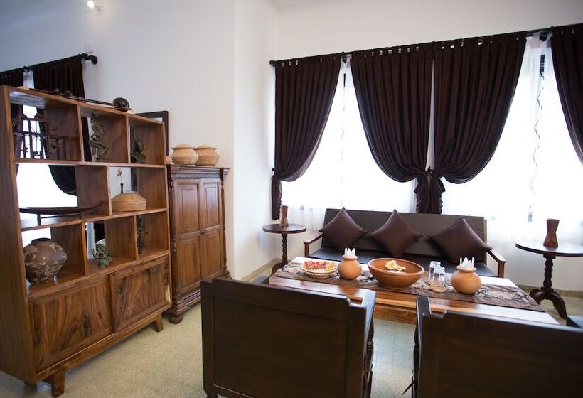 سوییت, Prasats Boutique