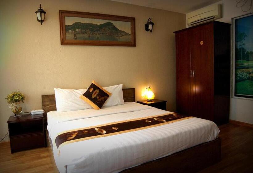 اتاق لوکس با بالکن, Sai Gon Amigo