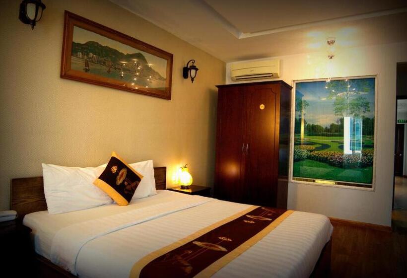 اتاق لوکس با بالکن, Sai Gon Amigo