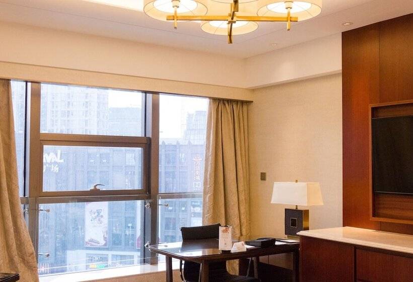 Номер Клуб, Sheraton Nanchang