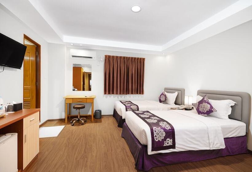 اتاق سوپریور, The Hub