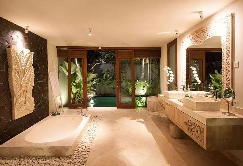 ویلای یک اتاق خوابه با استخر شنا, The Royal Purnama   Adults Only