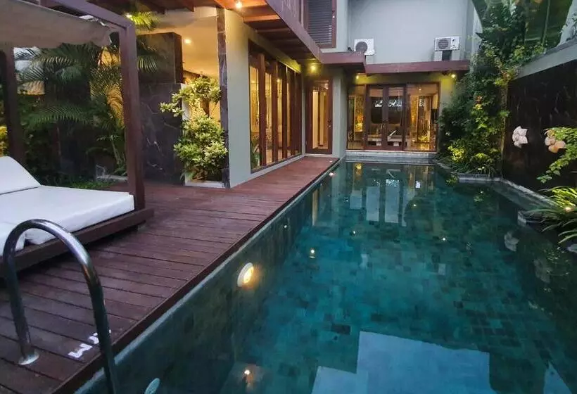 سوییت با استخر, The Royal Purnama   Adults Only