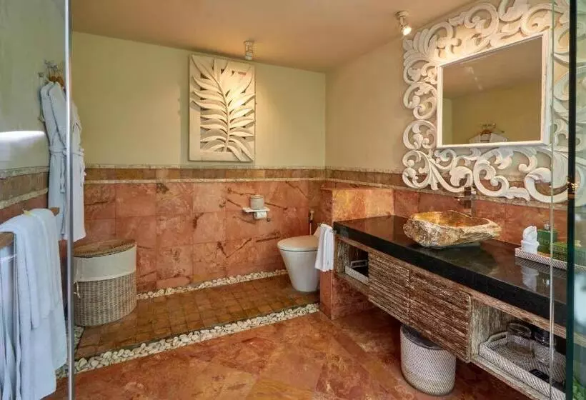 ویلای 4 خوابه, The Royal Purnama   Adults Only