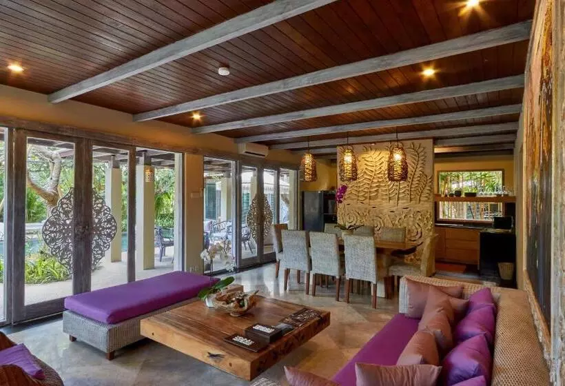 ویلای 4 خوابه, The Royal Purnama   Adults Only
