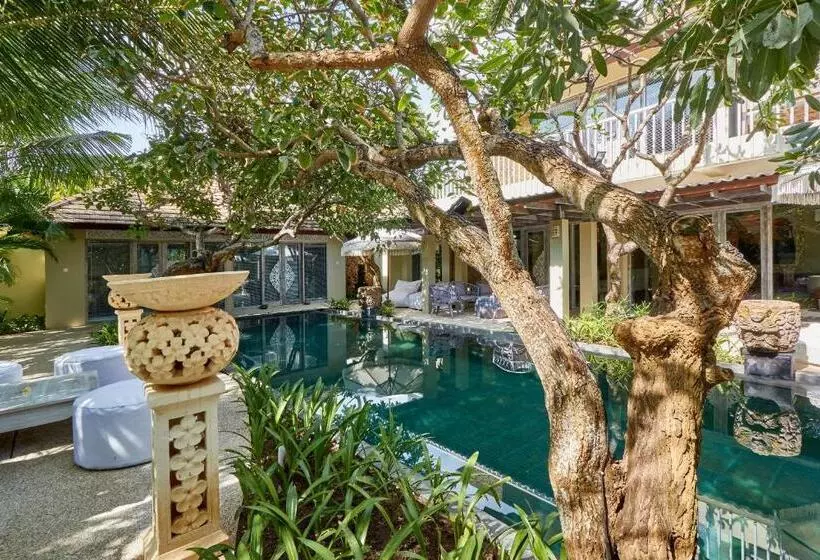 ویلای 4 خوابه, The Royal Purnama   Adults Only