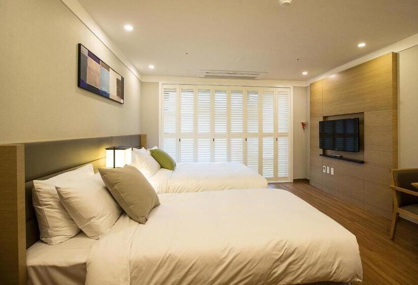 Quarto Deluxe, Jeju Marevo Resort