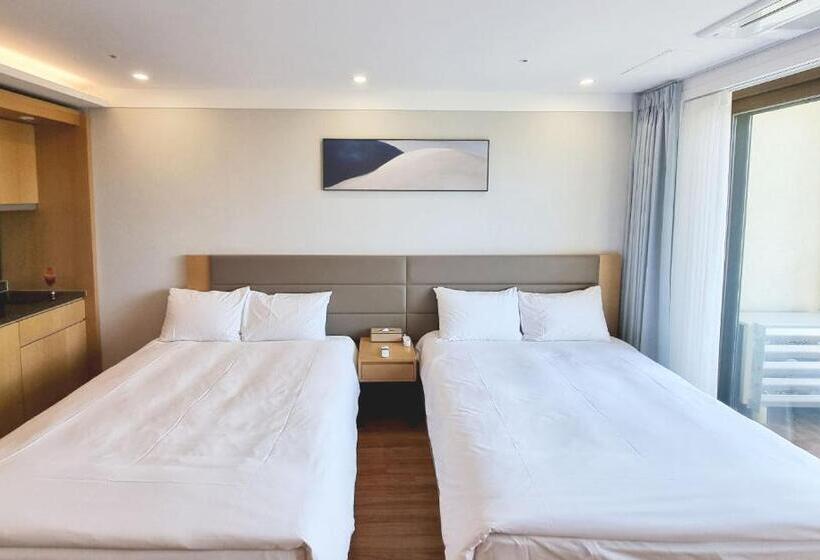 Quarto Deluxe, Jeju Marevo Resort
