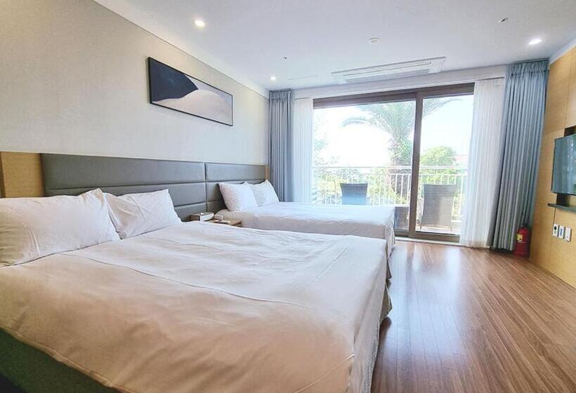 Quarto Deluxe, Jeju Marevo Resort