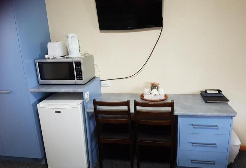 标准三人间, Kingaroy Country Motel