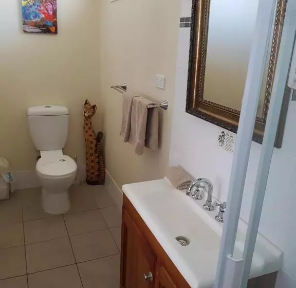 キングサイズベッドのスイートルーム, Kingaroy Country Motel
