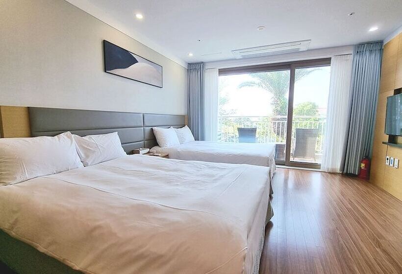 Quarto Deluxe, Jeju Marevo Resort