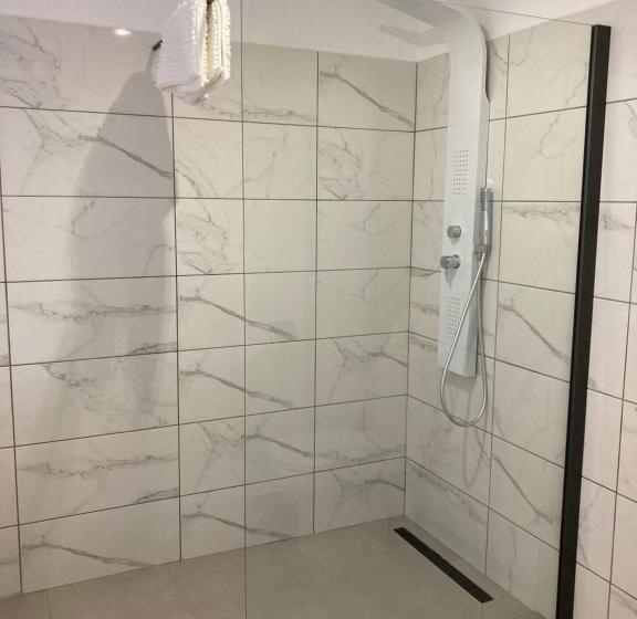 Номер Стандарт, Le Mas De La Verrerie