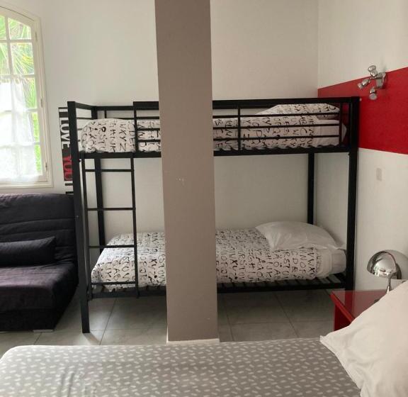 Четырехместный Номер Стандарт, Le Mas De La Verrerie