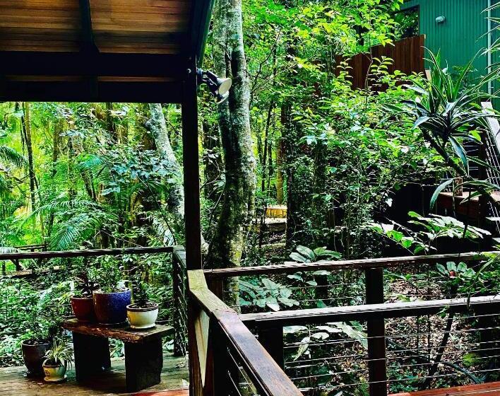 带花园景观的标准工作室, Treetops Montville