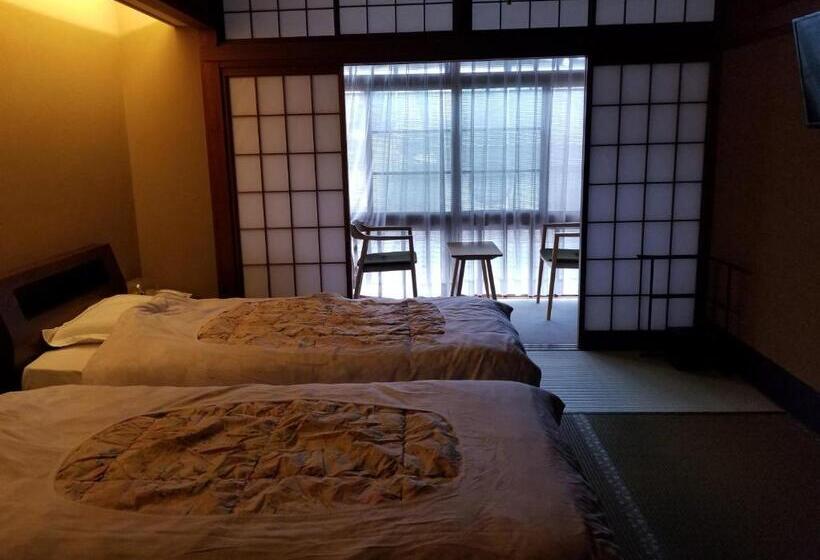 Номер Стандарт, Tsukimotoya Ryokan