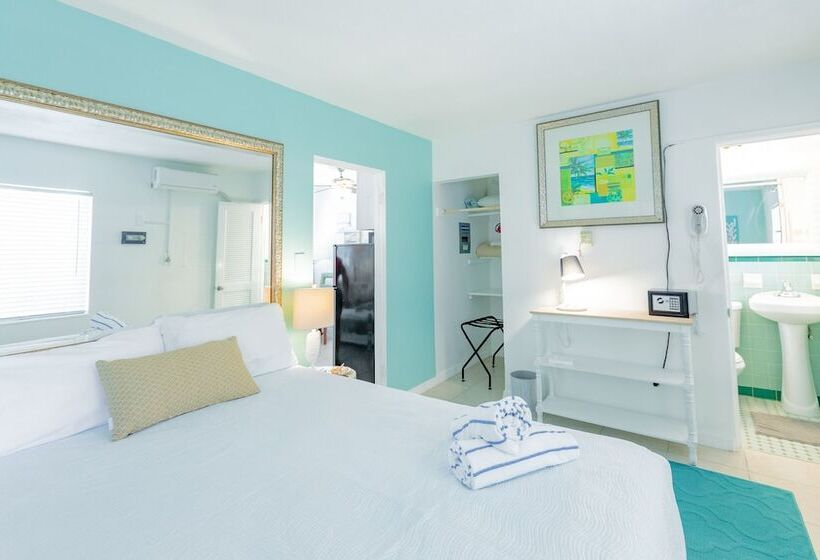 סוויטה, Cabanas Of Treasure Island