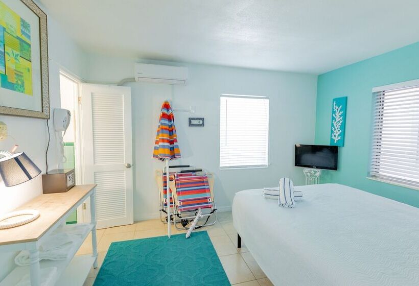 סוויטה, Cabanas Of Treasure Island