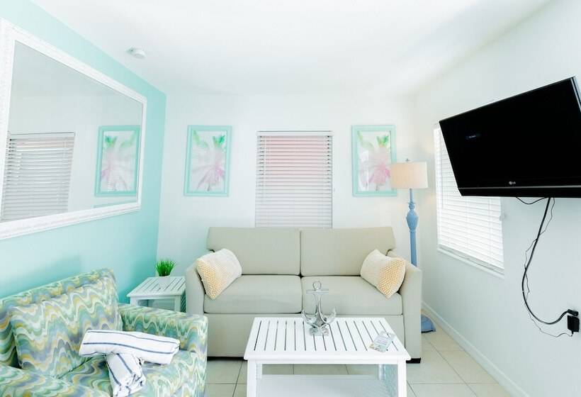 סוויטה, Cabanas Of Treasure Island