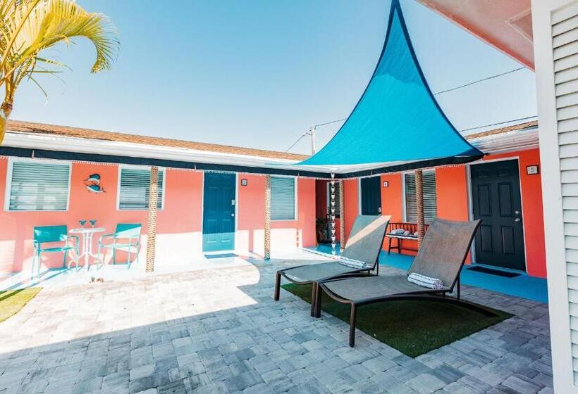 חדר סטודיו סטנדרד, Cabanas Of Treasure Island